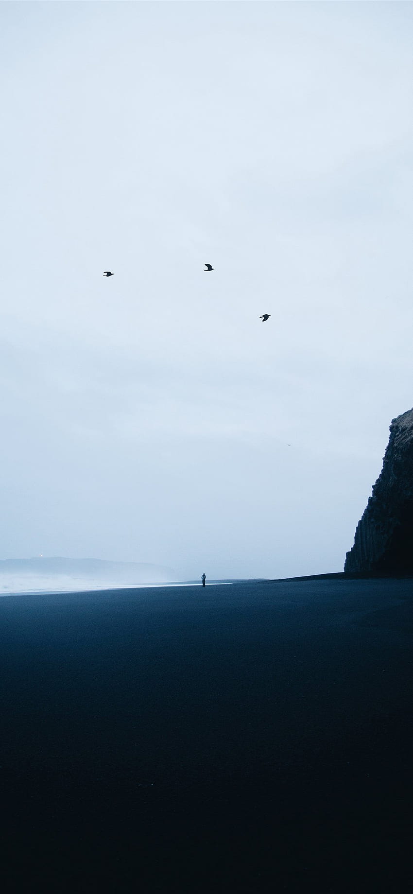 iPhone Reynisfjara Black Sand Beach, Islandia z czarną plażą Tapeta na telefon HD