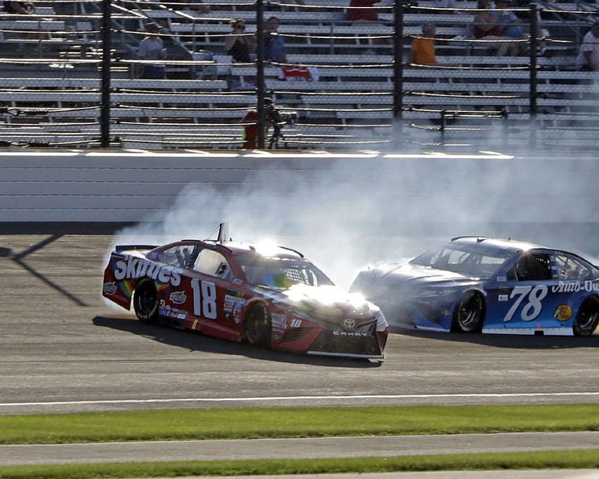 Ето как NASCAR може да ускори шоуто, nascar катастрофира HD тапет
