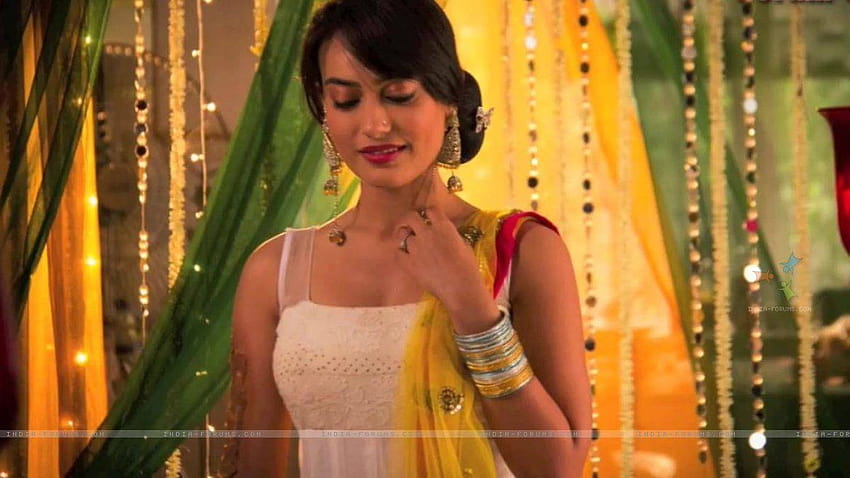 Surbhi Jyoti Size - Zoya Farooqui, & background HD wallpaper | Pxfuel