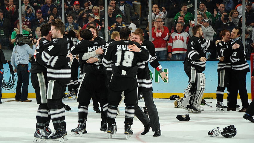 Providence leans on its wall, ncaa hockey tournament HD wallpaper