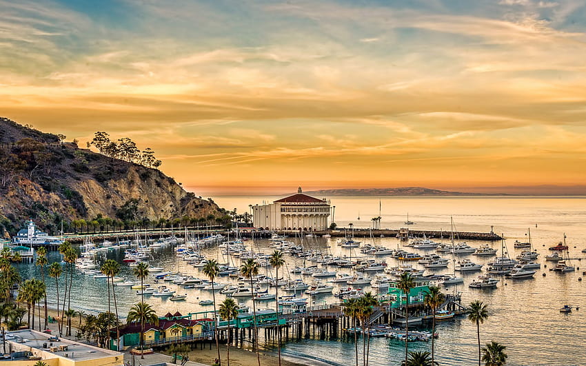 Gold Sunset The City Of Avalon Crescent Beach On Catalina Island California Ocean For Your Or Phone 3840x2160 : 13 HD wallpaper
