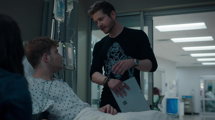 Microsoft Surface Tablet Used By Matt Czuchry As Conrad Hawkins In The Resident Season 3 Episode 4 HD wallpaper