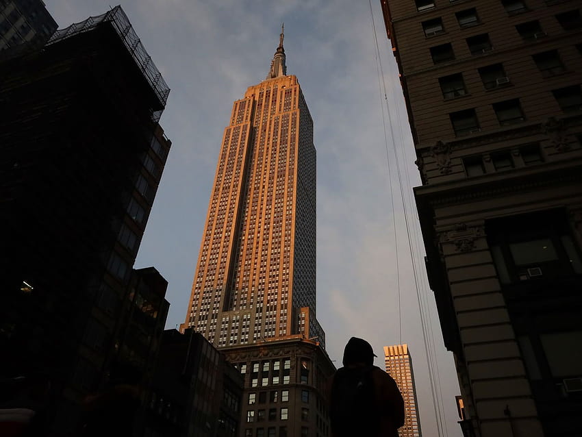 Empire State Building's Heartland Brewery May Close, empire state building winter HD wallpaper