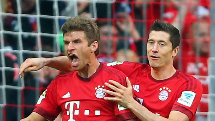 Bayern Munich Muller Lewandowski Vs Dortmund Oct2015 HD wallpaper | Pxfuel