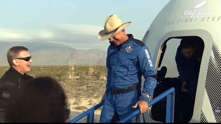 Jeff Bezos, o homem mais rico do mundo, completa viagem ao espaço em seu foguete Blue Origin, jeff bezos blue origin papel de parede HD