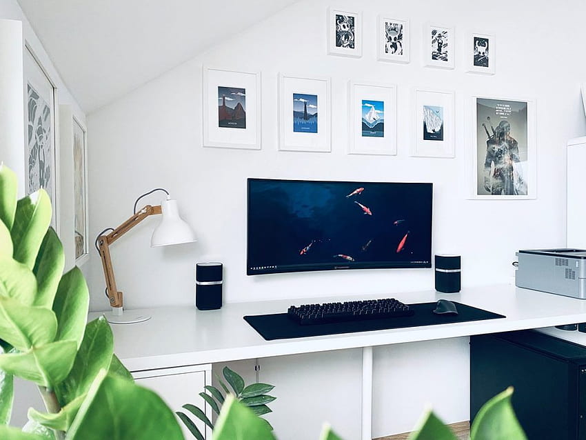 40 Gaming Setups That We Really Like, computer table HD wallpaper