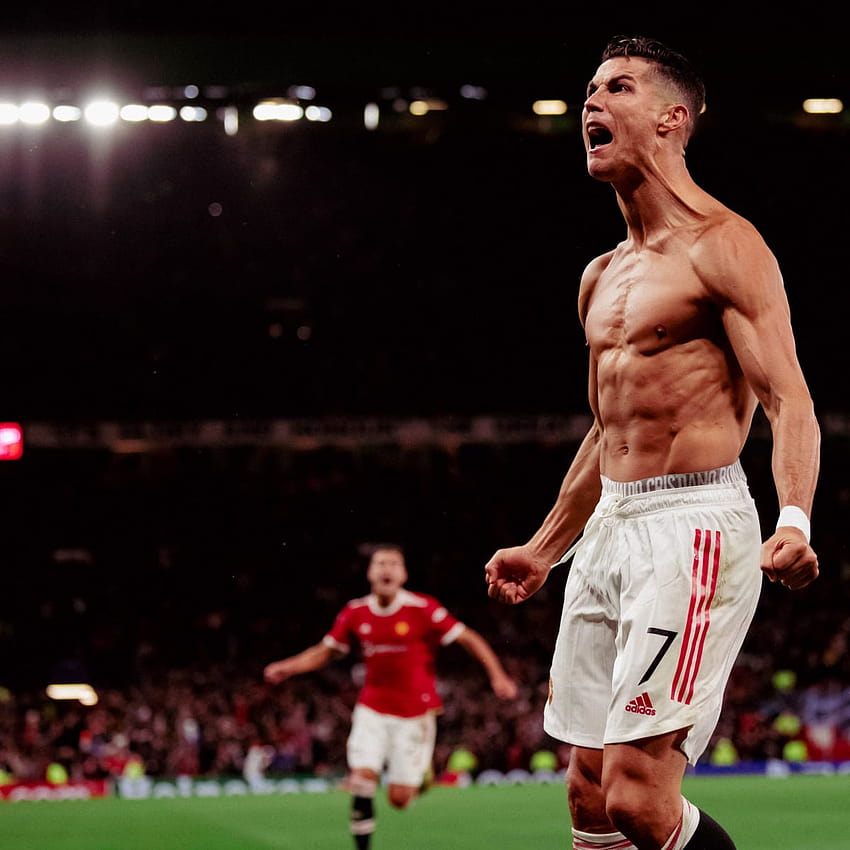 Cristiano Ronaldo 목표 비디오 : Man United 스타가 Villarreal을 이기고 맨체스터 유나이티드 호날두 2022 HD 전화 배경 화면