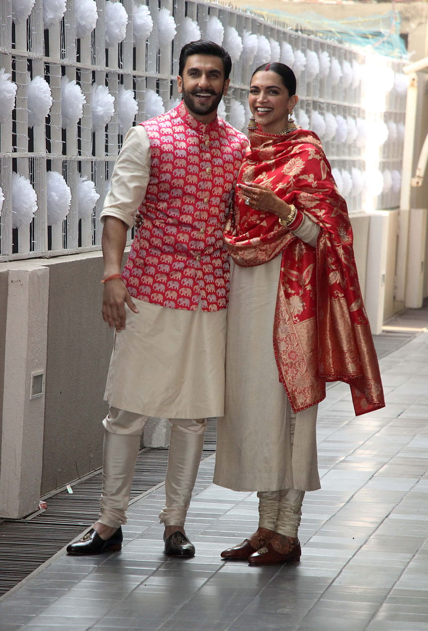 Deepika Padukone Shares from Gorgeous Wedding to Ranveer Singh, deepika padukone couple HD phone wallpaper