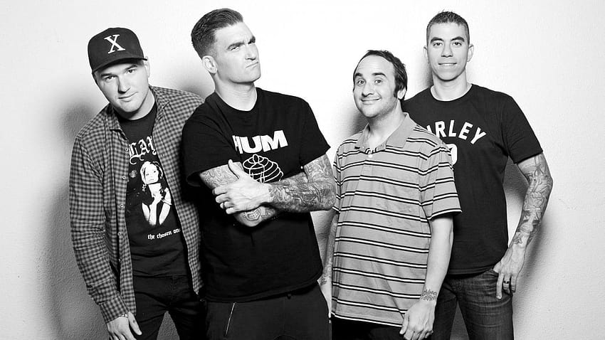 New Found Glory have dropped a video for their song 'Barbed Wire HD wallpaper