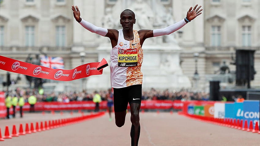 Властният Елиуд Кипчоге прави история в победата на Лондонския маратон HD тапет