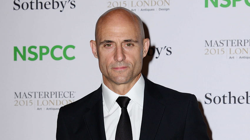 Mark Strong Talks 'A View from the Bridge,' Working with Ivo van Hove HD wallpaper