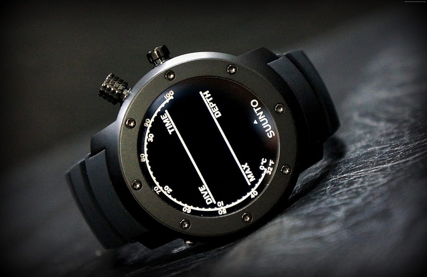 Runde graue Smartwatch auf schwarzer Oberfläche HD-Hintergrundbild