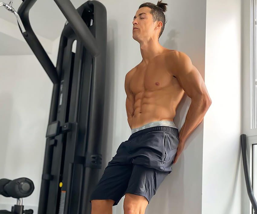 As s gostosas de Cristiano Ronaldo sem camisa são um deleite para os olhos doloridos, cristiano ronaldo six pack papel de parede HD
