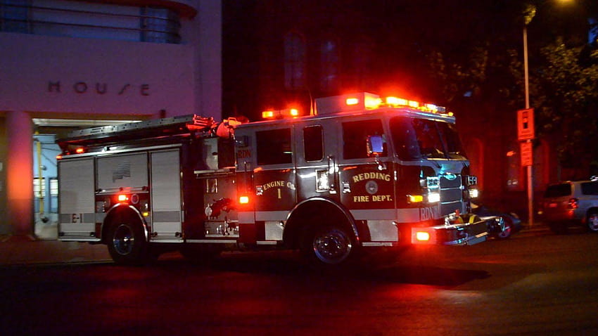 Redding Fire Department Engine 1 Responding HD wallpaper