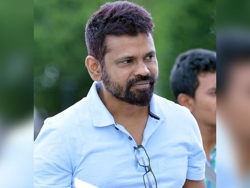 Sukumar is the only director who trusts him HD wallpaper