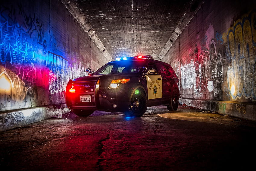 CHP in the entrance tunnel to the L.A. River. HD wallpaper