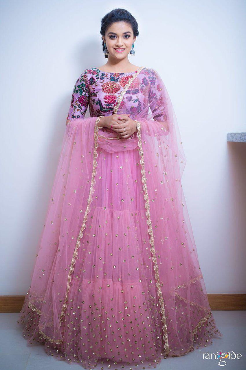 Актрисата Keerthy Suresh на наградите Zee Apsara 2017, keerthy Suresh HD тапет за телефон
