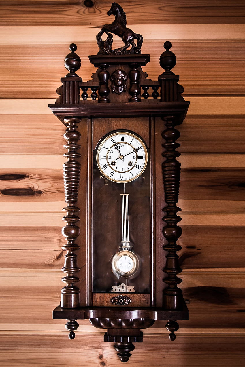 orologio a pendolo marrone, orologio da parete vintage Sfondo del telefono HD