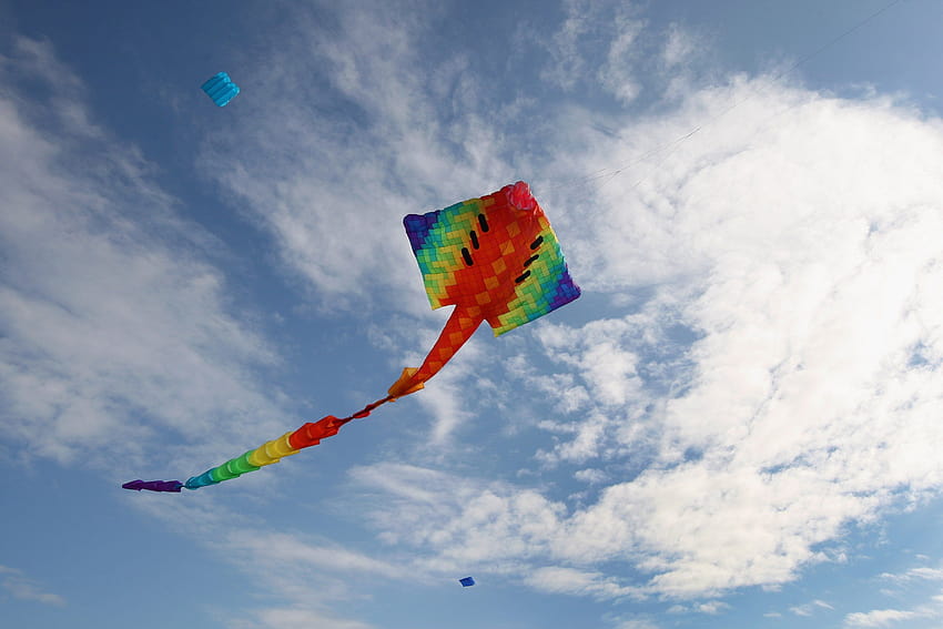 Kite flying bokeh flight fly summer hobby sport sky toy fun, summer flying HD wallpaper