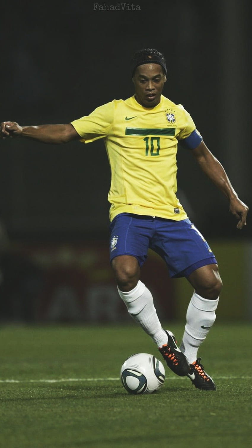 Ronaldinho Iphone Brazil HD phone wallpaper