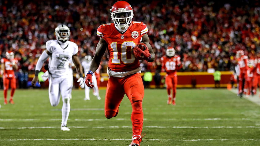 Kansas City Chiefs' Tyreek Hill dishes on his speed, revamped offense, patrick mahomes and tyreek hill HD wallpaper