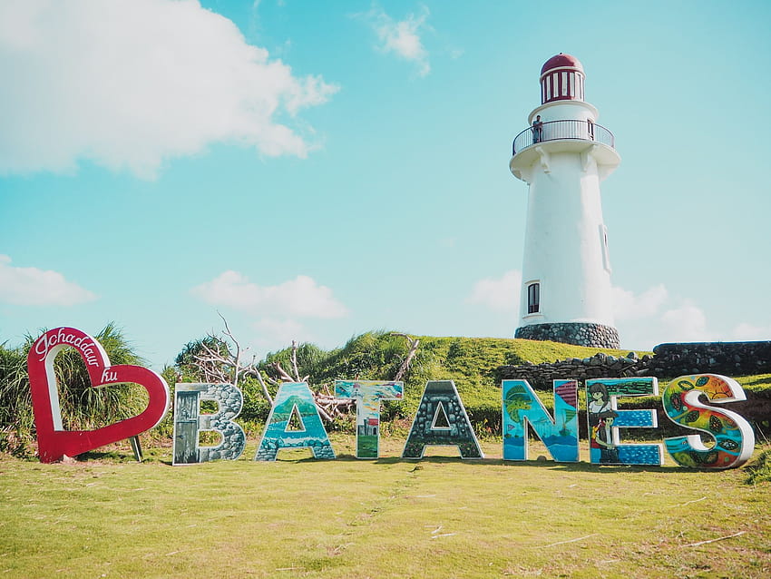 Lighthouse in Batanes HD wallpaper