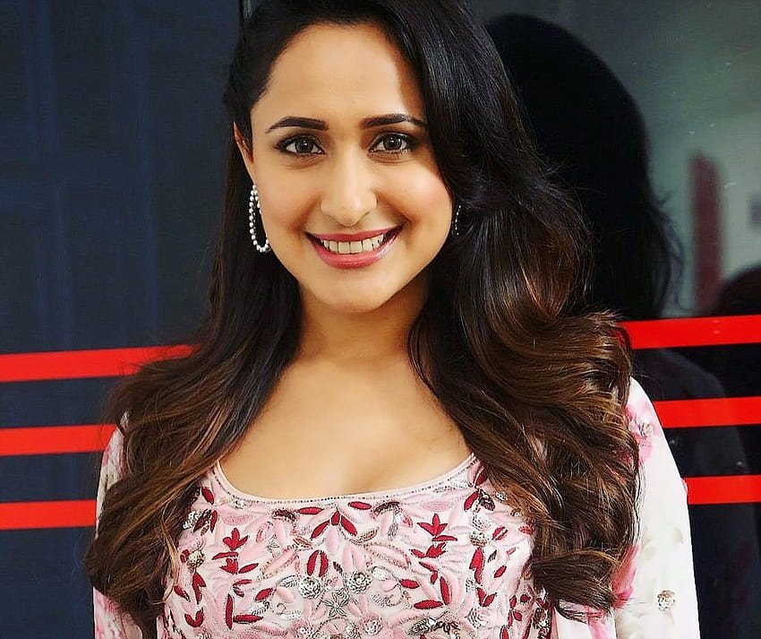 Pragya Jaiswal Posted By Ryan Cunningham Hd Wallpaper Pxfuel