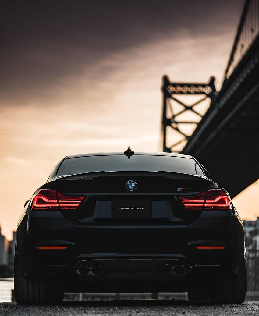 BMW F82 M4 Competition Package en noir saphir métallisé @ shadow_m4 Fond d'écran de téléphone HD
