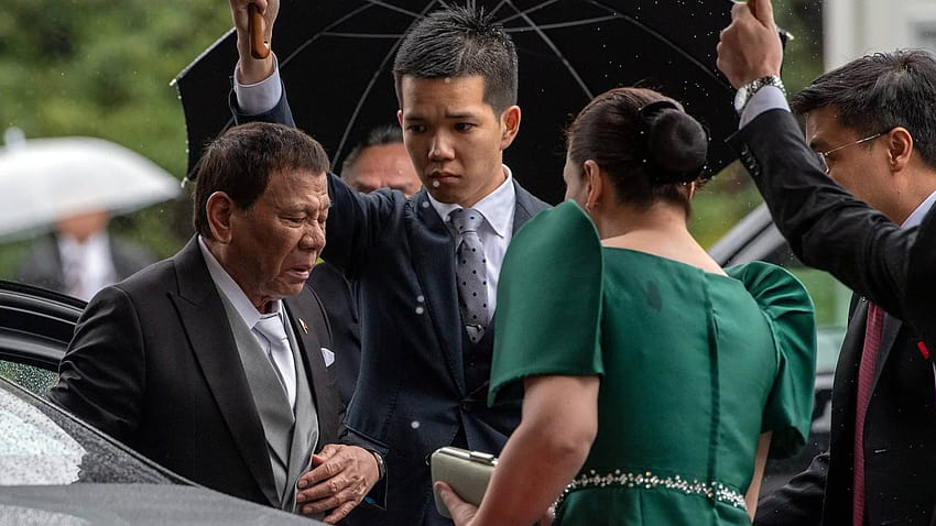 Duterte ends Japan trip early over 'unbearable' back pain, rodrigo duterte HD wallpaper