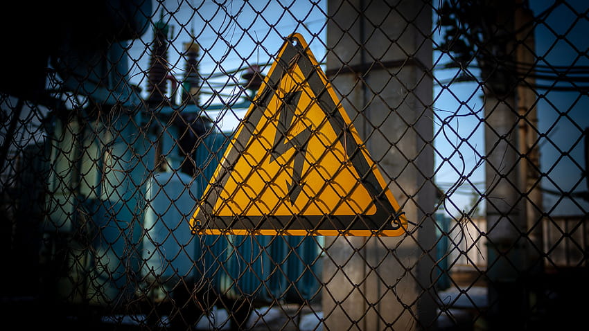 Wire fence, electricity warning sign 3840x2160 U HD wallpaper