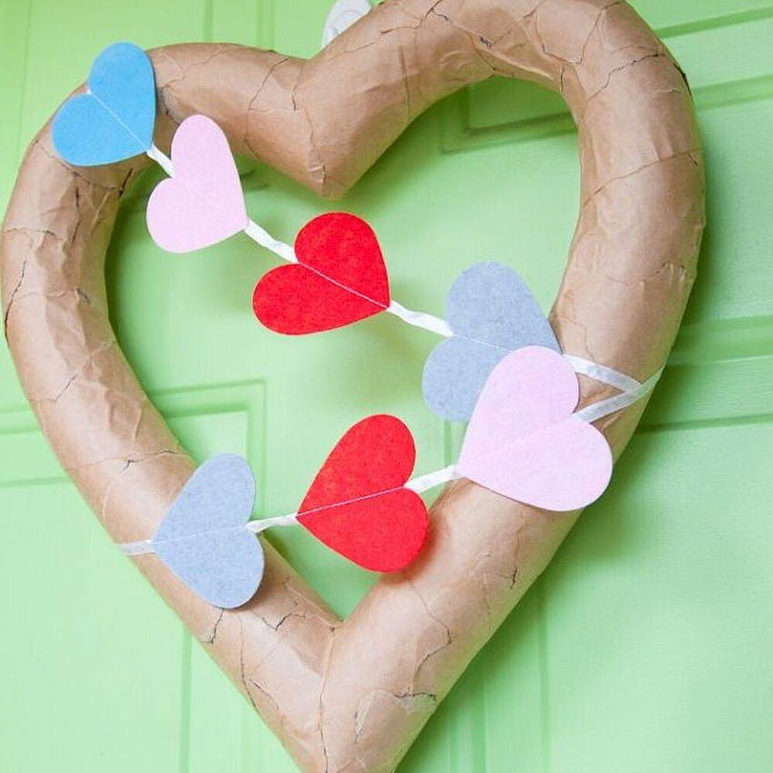 $3 Rustic Valentine's Day Heart Wreath, rustic valentines day HD phone wallpaper