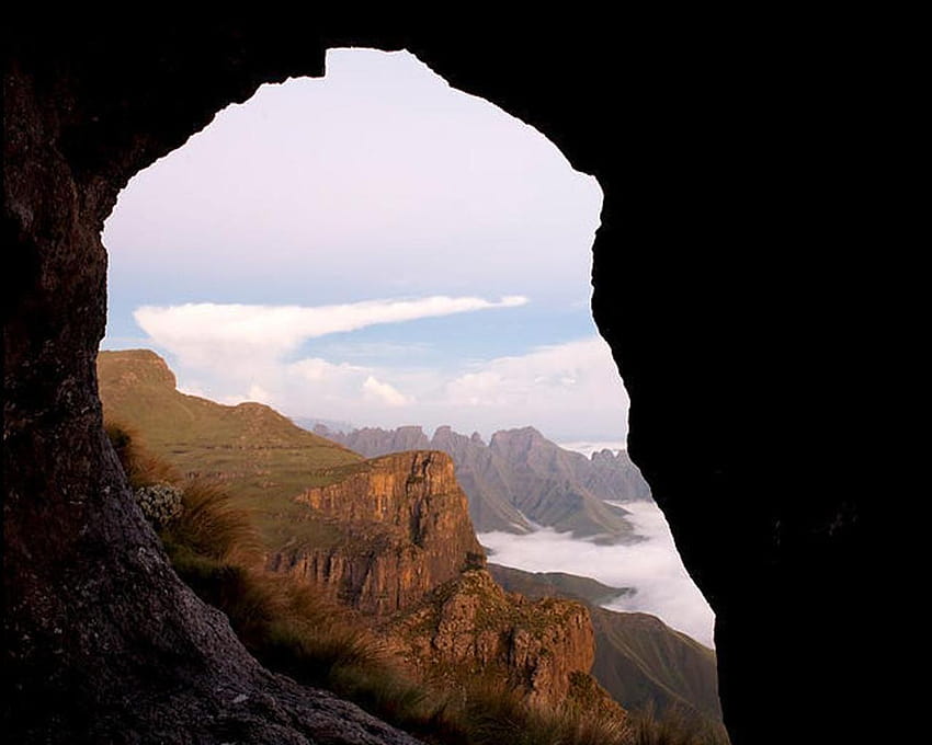 Drakensberg Cave for Android HD wallpaper