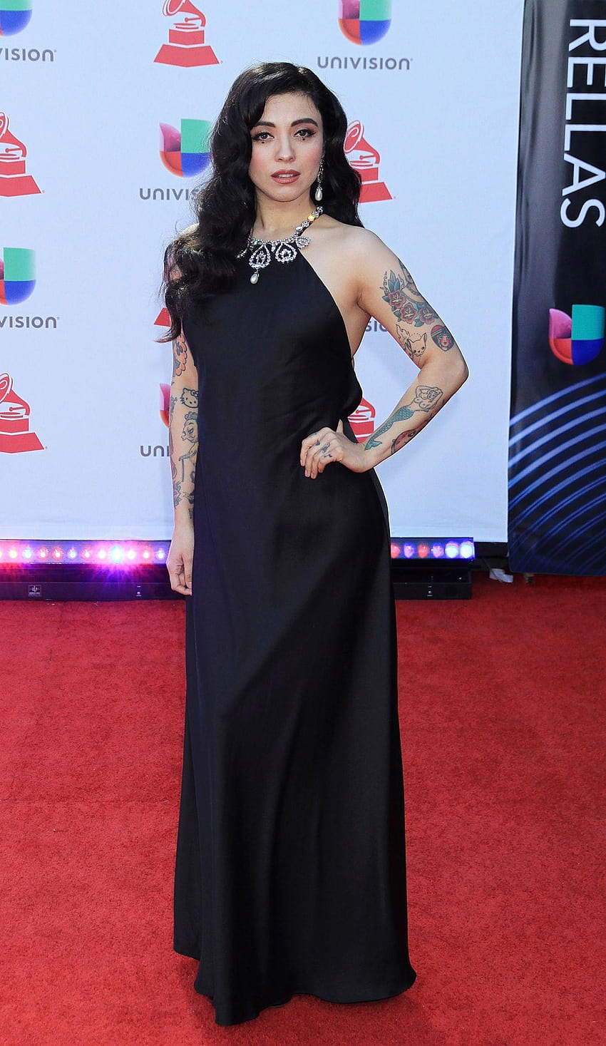 Mon Laferte at 2018 Latin Grammy Awards in Las Vegas 2018/11/15 HD phone wallpaper