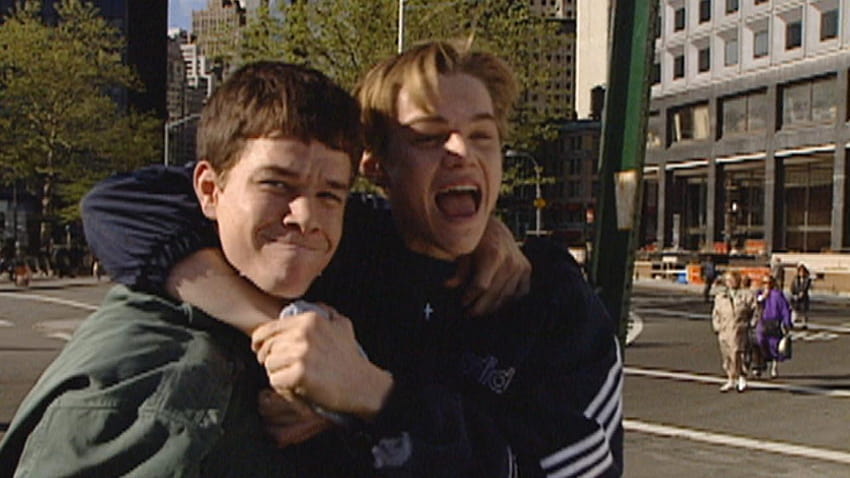 FLASHBACK: Mark Wahlberg and Leonardo DiCaprio Are BFFs on the Set of 'Basketball Diaries' in '94 HD wallpaper