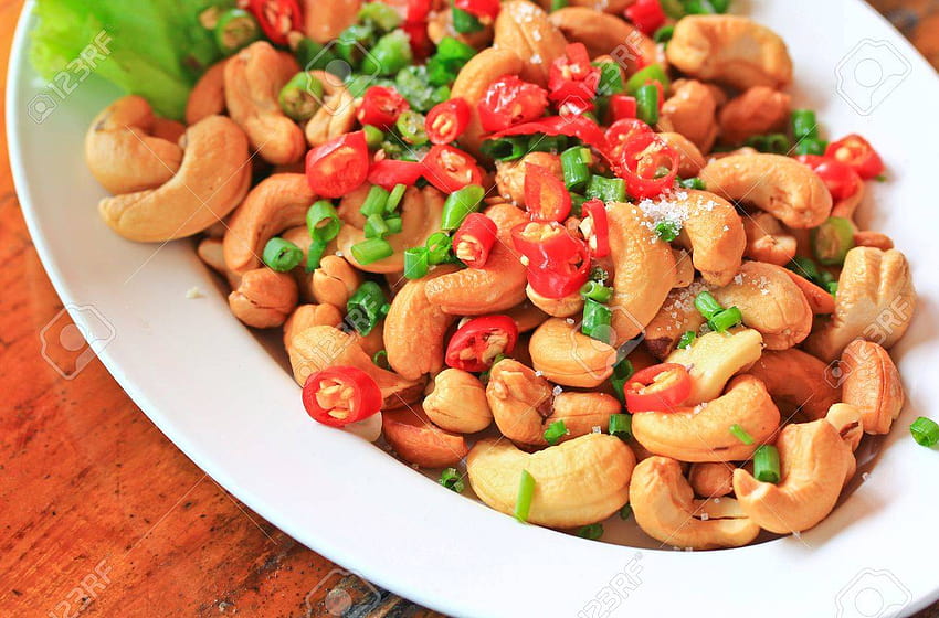 Best Close up cashews nut salad with chili and salt, cashew nut HD wallpaper