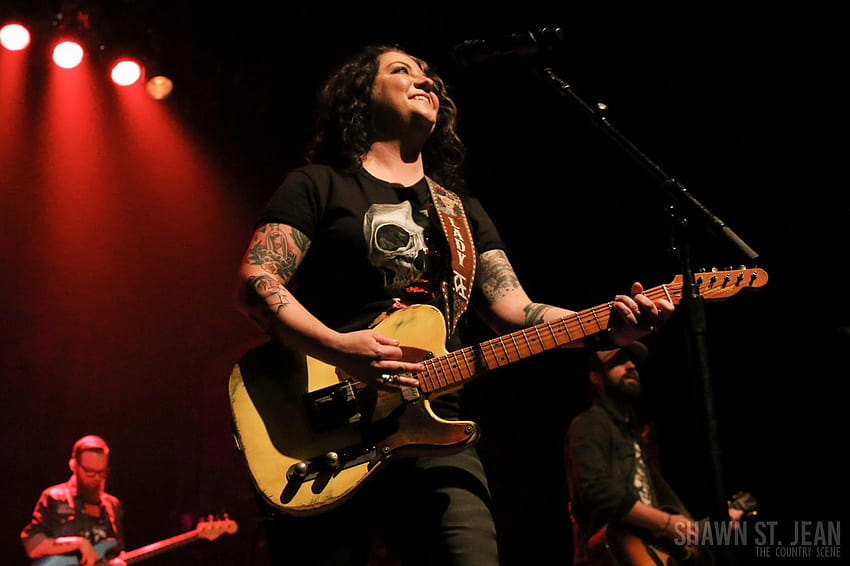 Fans Pack NYC's Gramercy Theatre for Ashley McBryde's Girl Going HD wallpaper