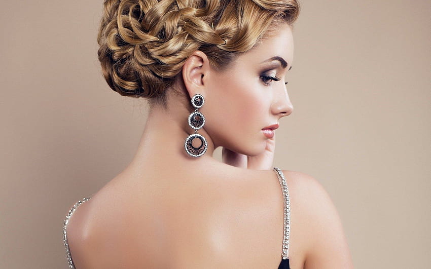 Blonde Earrings Jewelry, make up and jewellery for women HD wallpaper |  Pxfuel