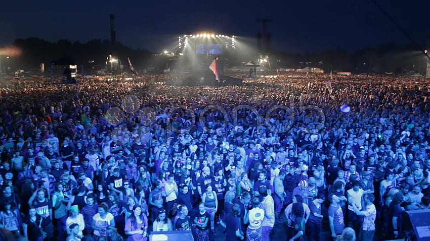 Фонове на тълпа от концерти, публикувани от Зоуи Меркадо, изглед на концерт от сцената HD тапет