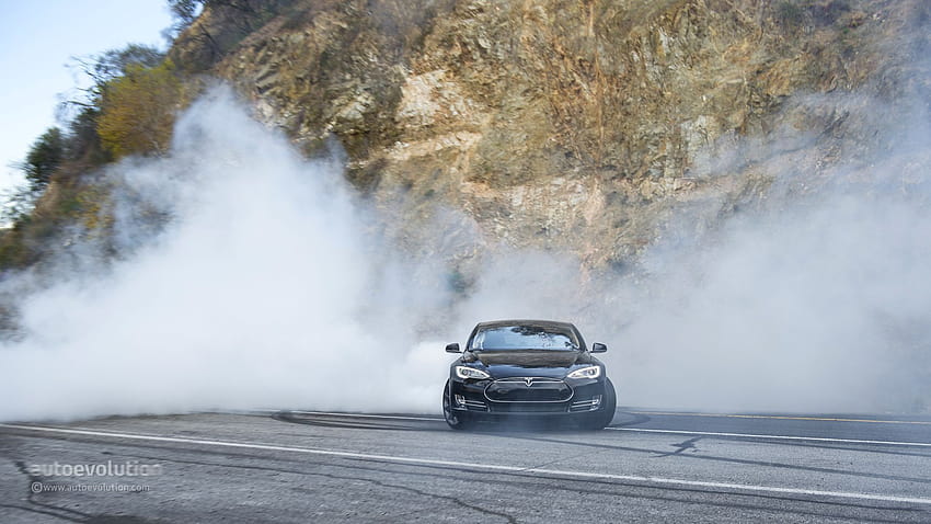 Tesla Model S Doing Monster Burnouts ...autoevolution, car tire smoke HD wallpaper