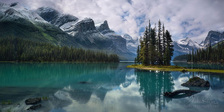 La Isla del Espíritu. Lago Maligne, Parque Nacional Jasper, Alberta, Lago Maligne Canadá fondo de pantalla
