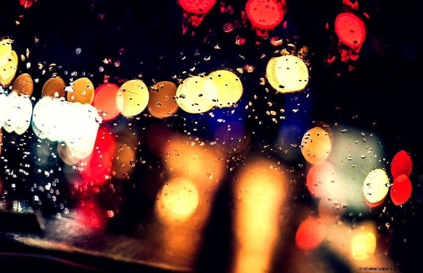 Night Glass Bokeh Lights Rain、照明付きのオリジナルの夜の雨 高画質の壁紙