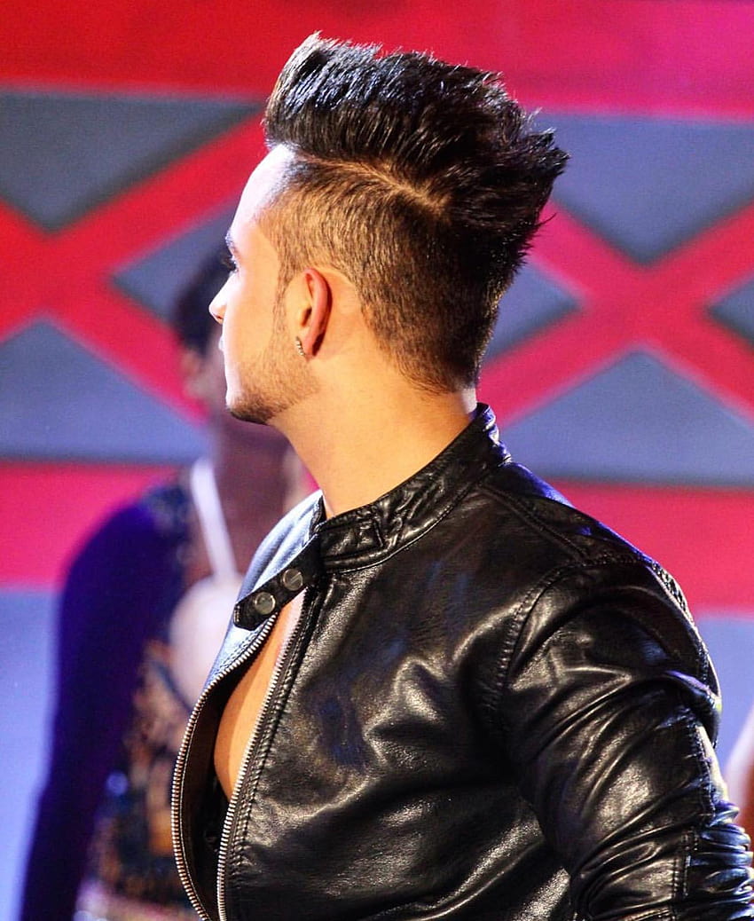Millind Gaba Height, Age, Girlfriend, Wife, Family, Biography & More »  StarsUnfolded