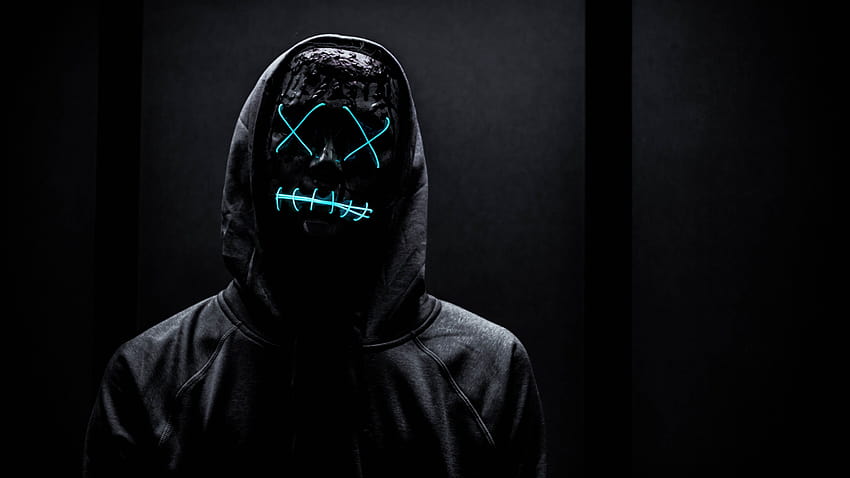 Неонова маска, човек в черно, тъмен фон, качулка, синя светлина, графика, мъж с маска HD тапет