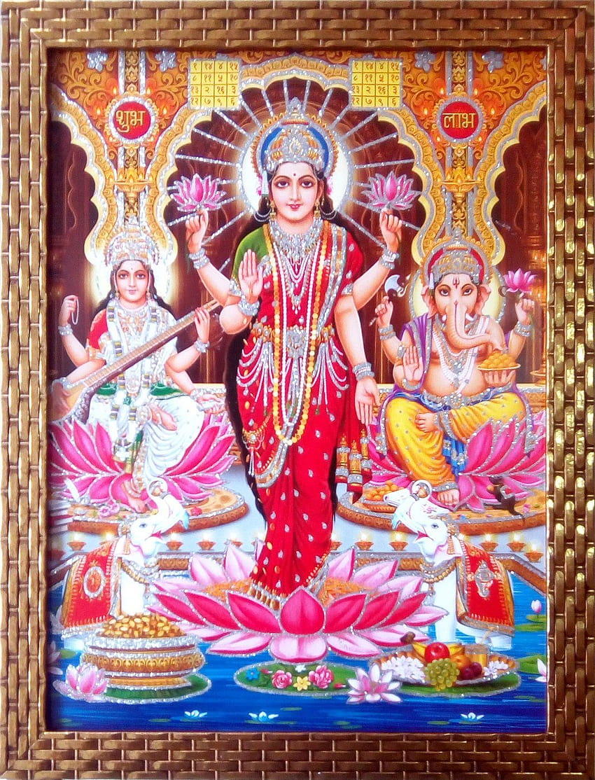 Купете Shree Handicraft Laxmi Ji Ganesh Ji Saraswati ji Рамка за домашен декор Laxmi Ganesh Saraswati Frame Goddess Lakshmi Laxmi Ji Home Décor Lakshmi Ganesha Frame Diwali Gift Frame HD тапет за телефон