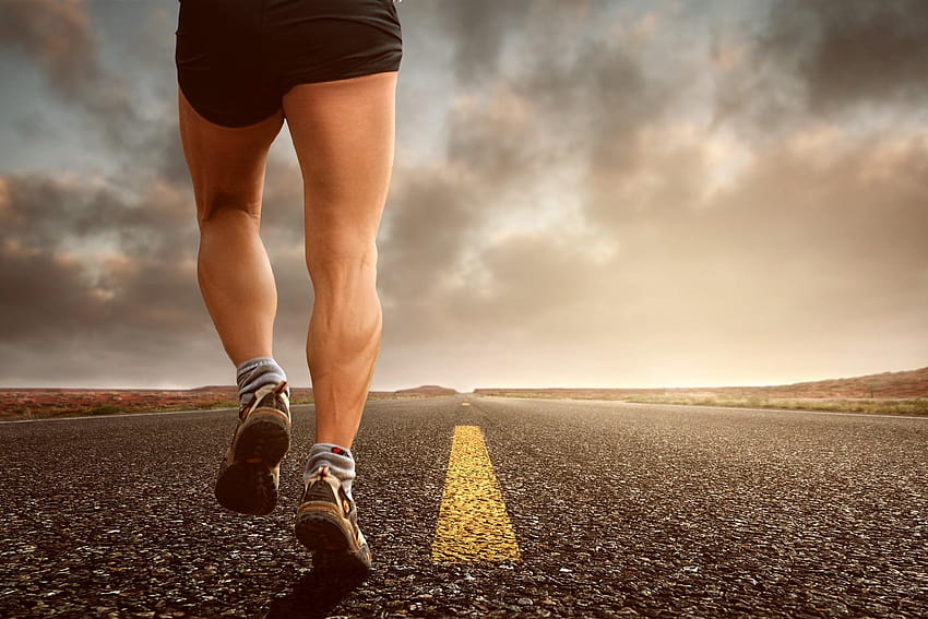 Man wearing black shorts and gray running shoes on black, man and women running HD wallpaper