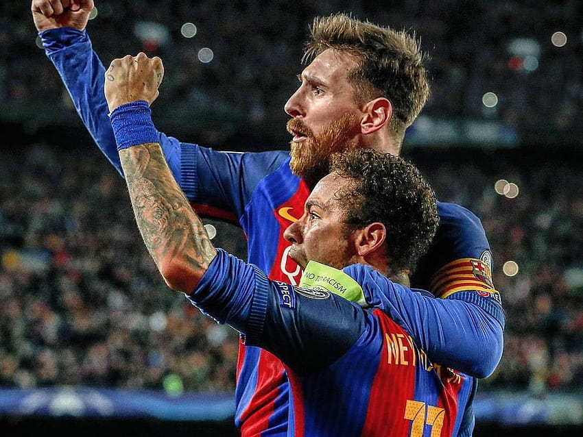 Áo đấu FC Barcelona với số của Messi đã trở thành biểu tượng của tình yêu và sự kính trọng dành cho huyền thoại bóng đá này. Vui lòng đeo áo và giữ lại trọn vẹn niềm tự hào về bộ môn Thể Thao Vua này.