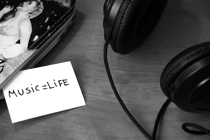 Grayscale of Printer Paper With Printed Music = Life Near Headphones · Stock, black and white music HD wallpaper