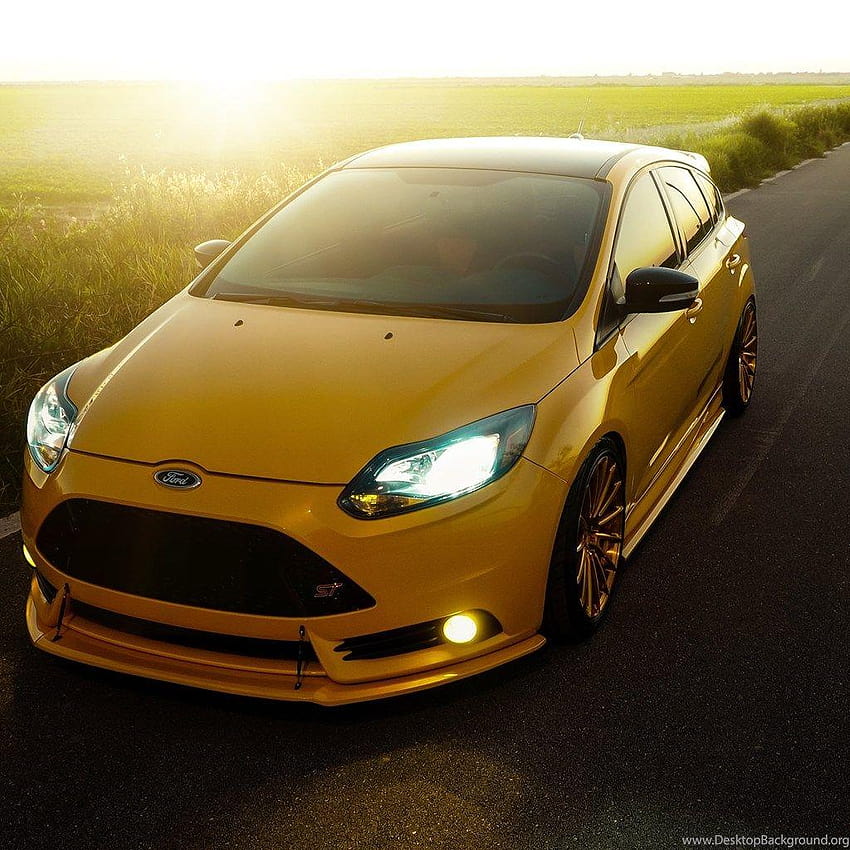 Ford Focus ST . Backgrounds HD phone wallpaper