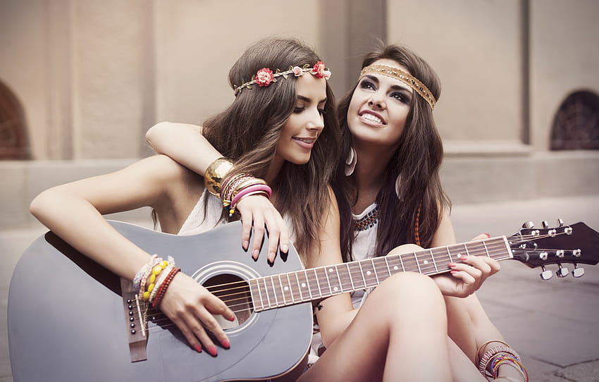 dziewczyny, gitara, przyjaźń, uśmiech, dziewczyna , sekcja музыка, dziewczyny przyjaźni Tapeta HD