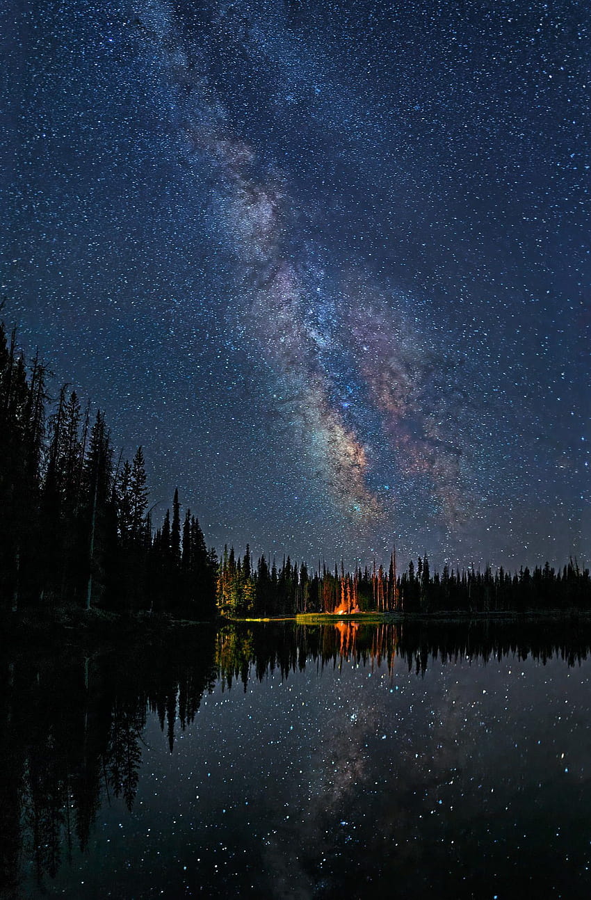 Camping under the Milky Way, Campfire by the side of Sparks Lake HD phone wallpaper